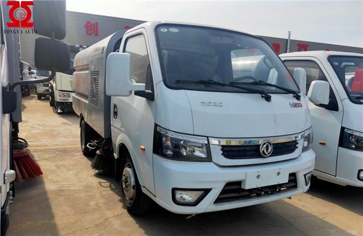 Camion balayeuse de nettoyage de rue